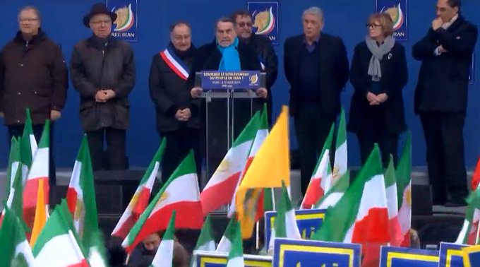 View image on Twitter