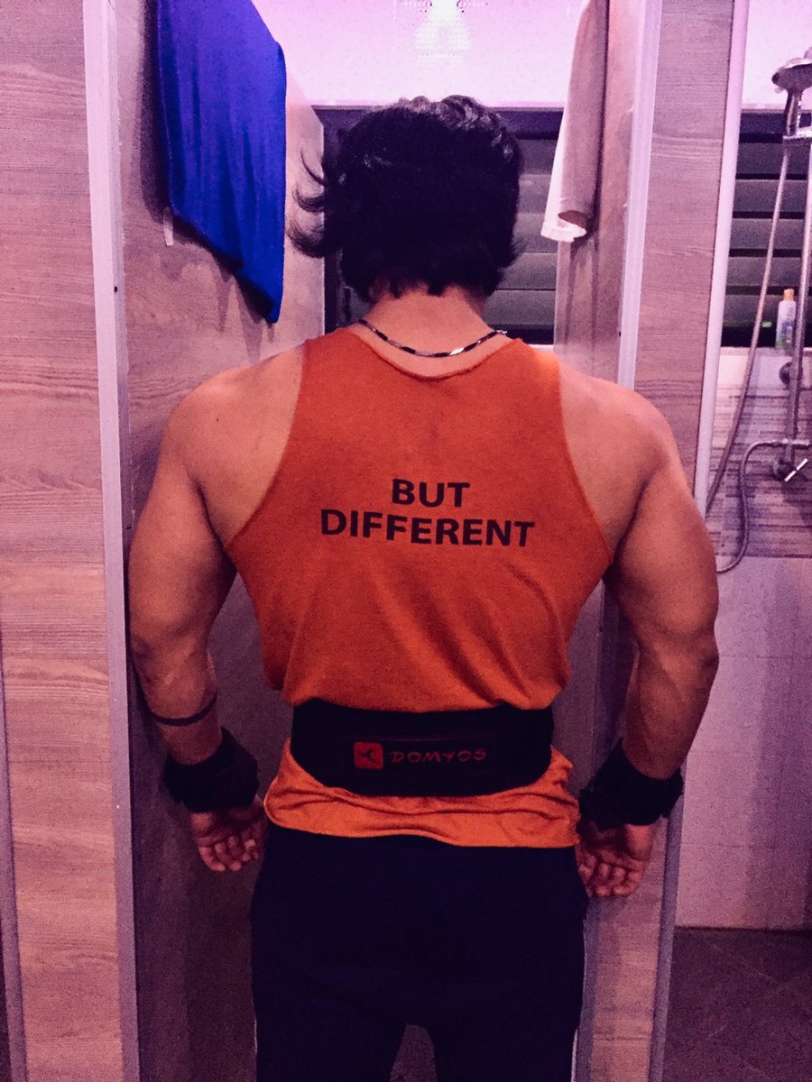 NineAk1's tweet photo. #အေပါ့သြားတဲ့ေနရာလဲမဆန္႔ေတာ့ပါလား.. https://t.co/njpDrEOldT