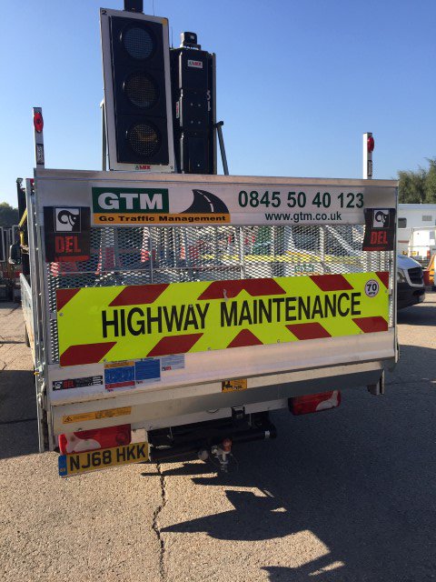 We are specialists in Chapter 8 compliance....
from advice to fitment of both engineering and prismatic range of chevrons to side striping and highways we have a package to suit any budget.

Be seen Be safe

🚓🚔🚕🚙

#chapter8 #chevrons #highways