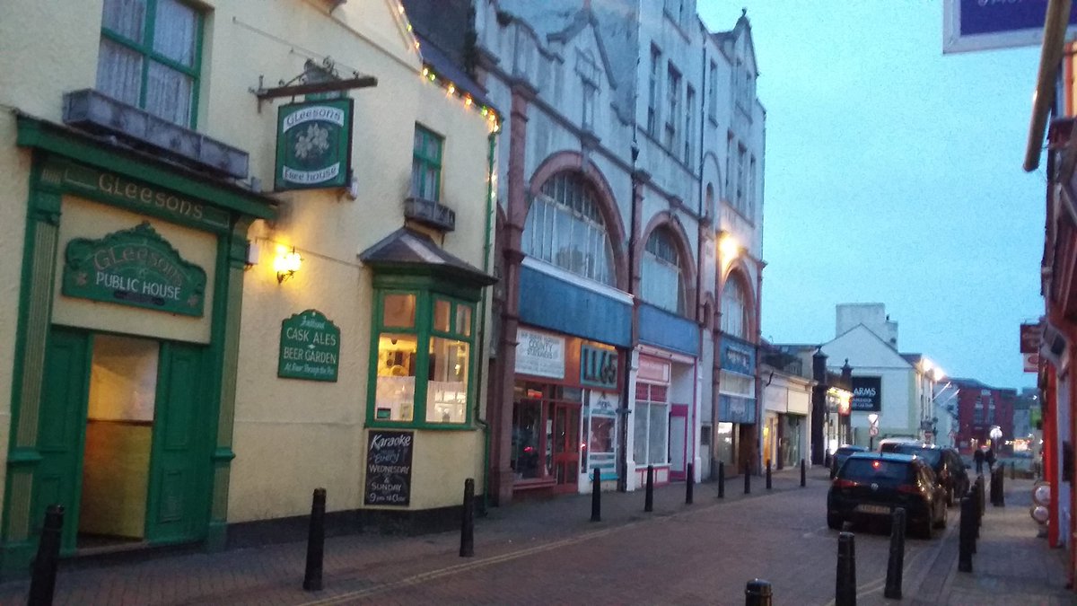 MonIaith's tweet photo. Sut hwyl Caergybi? Holyhead, send us a picture of you enjoying the Welsh music playlist #DyddMiwsigCymru @DyddMiwsigCymru?
@MonCFAnglesey POD
#HaloSalon #Snips #LushLash #BettyBoos #CreativeClaws #GeorgeHotel #theSkerries #Gleesons #StanleyArms #AlbertVaults 
@Welsh4BizNorth https://t.co/h5R9qADyDO