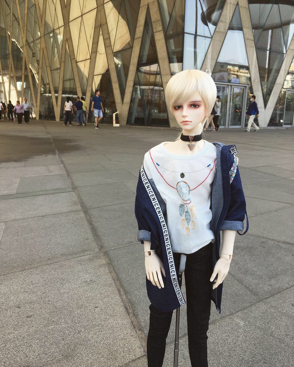 mis545's tweet photo. 高雄之旅 — 大東文化藝術中心
這裡的牆壁設計好喜歡❤️
#bjd #iosbjd #sezz https://t.co/NGEGnDJo01