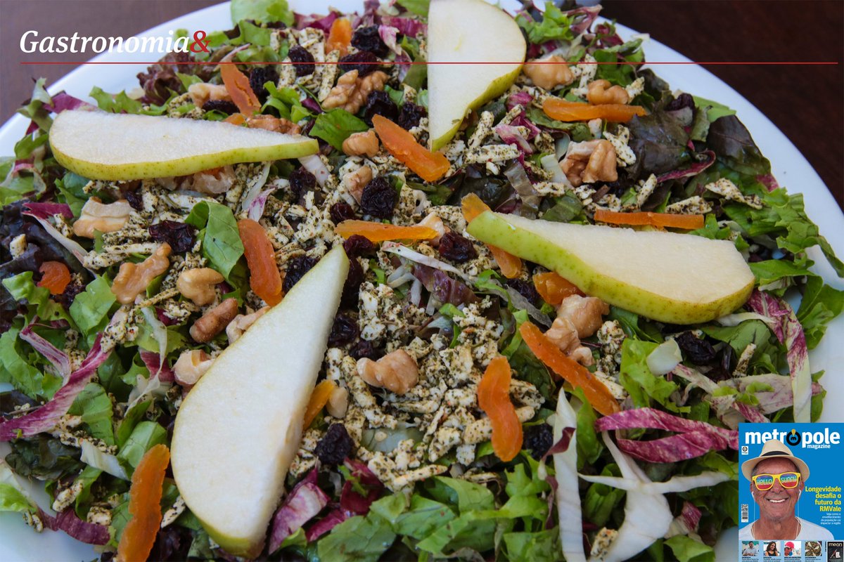 MetropoleMeon's tweet photo. Culinária árabe para os dias de verão
Saladas como Tabule e Fatouch são leves, ricas em nutrientes e uma ótima pedida https://t.co/2Vu3rrvYGN https://t.co/LbISZQoRnJ