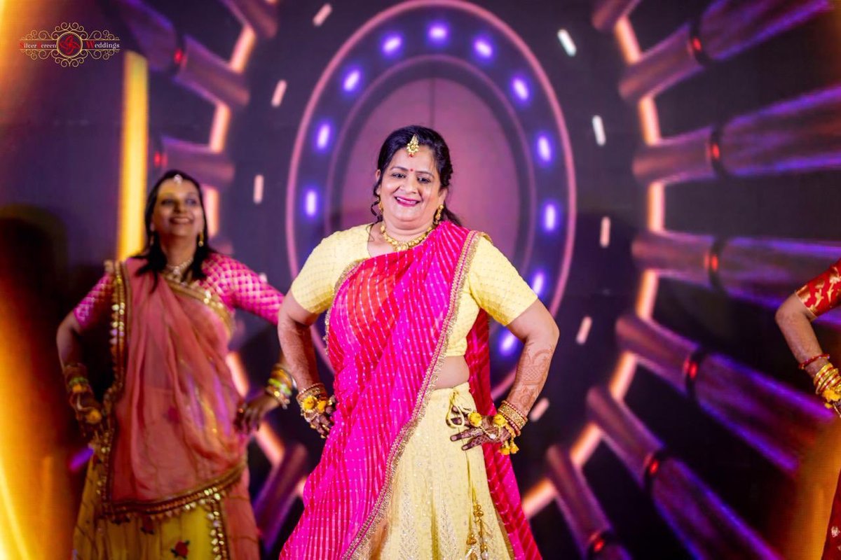 wings_craft's tweet photo. Totes in Love with this Brideโs Bright and Haldi Pics!
.
.
#WingsCraft Entertainment๐ฏ
Captured by @Silverscreenweddings
#indianwedding #prefunction #haldi #yellow #decor #capturedmoments #performances #indiancouple #planning #weddingplanners https://t.co/dfbE8r41nt