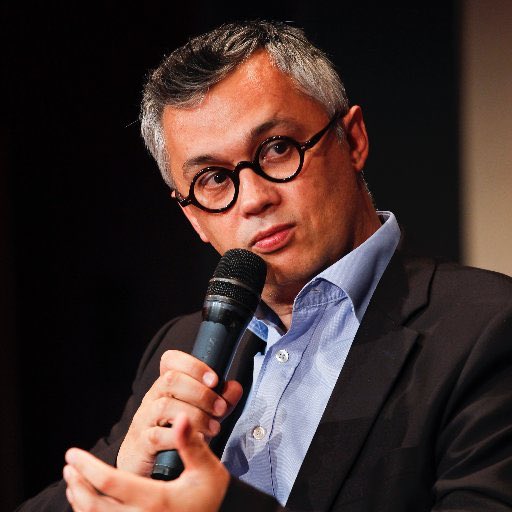 LeMaster226's tweet photo. Présentation de la mention SIREN - master 226 Telecoms et Médias - par @hisaac25 à l’amphi 2+3 de @Paris_Dauphine à 12h00, see you there !! #master226 #avenir https://t.co/dMY53tq4Rx