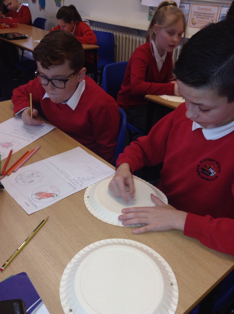 EastwayPrimary's tweet image. #technologyweek #chinesenewyear Y6 are well underway making their Bolang Gu.... Stay tuned for the end results!