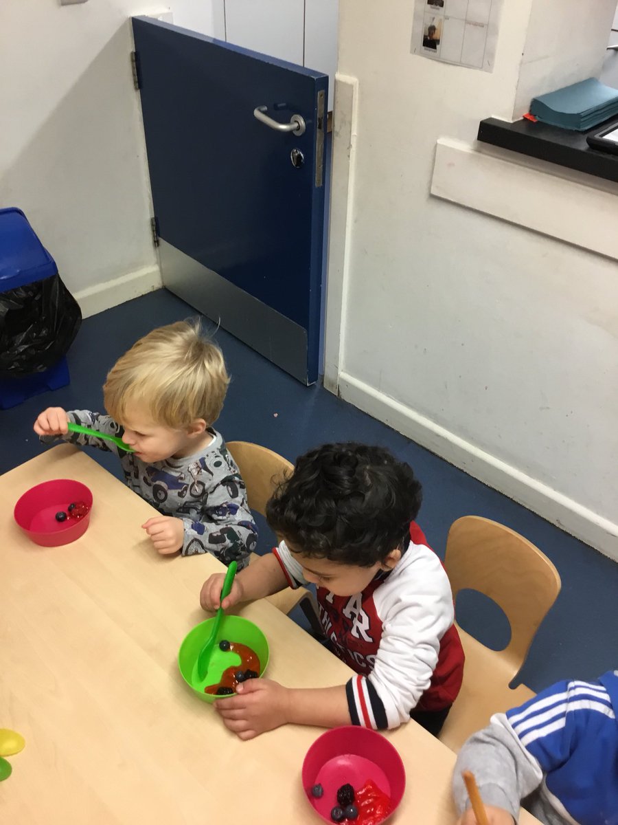 TreeTotsLTPA's tweet photo. The children wanted to make jelly so we made jelly #listeningtotheirideas #yummy #fruity https://t.co/41ocG182Vk