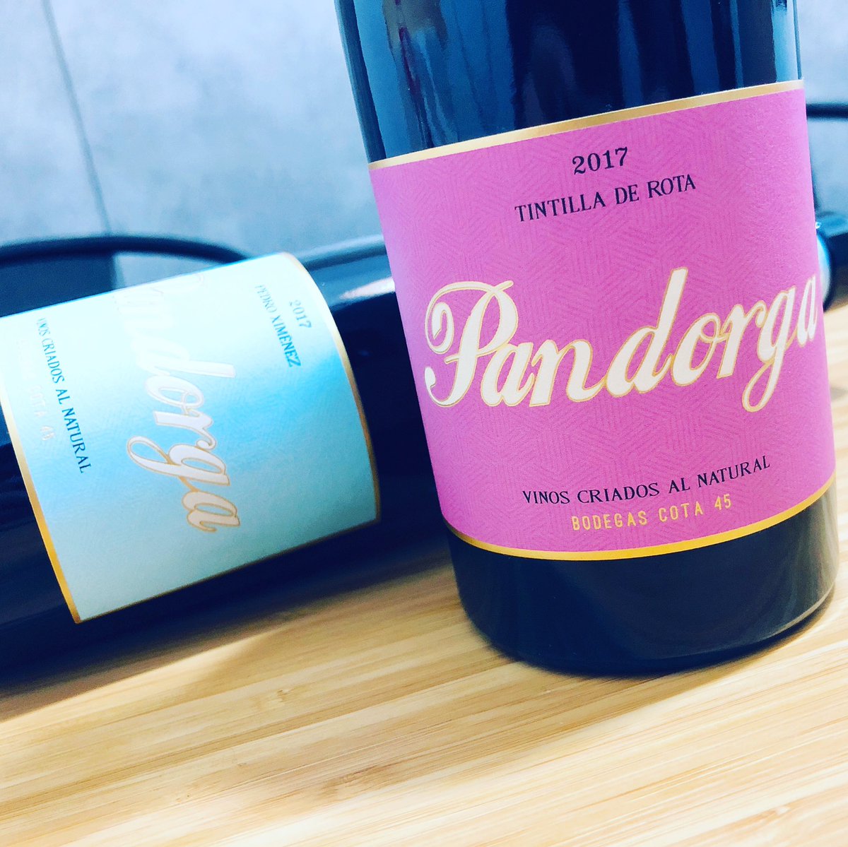 Cositas ricas diseñadas para @bodegascota45 
•
#Design #Wine #Cellar