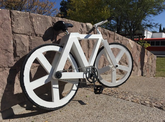 Arriva dal Messico in cerca di investitori la #bicicletta fatta di carta riciclata che potrebbe diventare a breve la più #sostenibile mai realizzata.

ow.ly/fZbq30nCRU8

#UrbanGc1 #MobilitàSostenibile