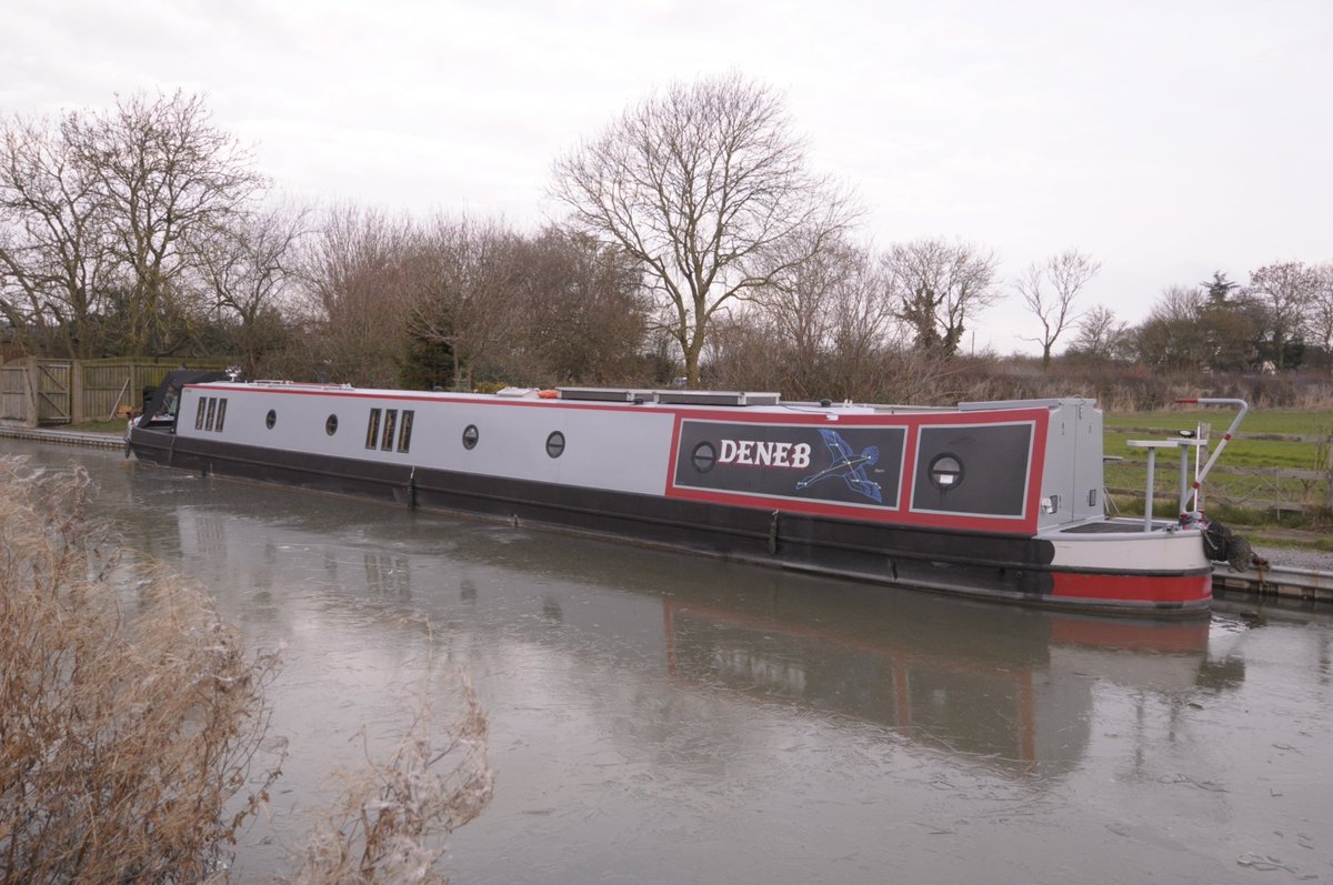 ABNBbrokerage's tweet photo. New on brokerage this week: DENEB
70ft 2in trad #narrowboat with 4 berths.
Built in 2008 on a shell by #Colecraft Engineering, with full history of the build and a comprehensive service record.
Located on Ashby Canal, Leics - £81,950
T: 01788 822 115
https://t.co/txA8sAaLtb https://t.co/n8KAbkiL1y