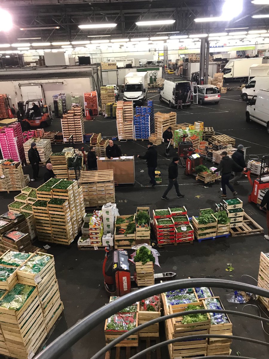 C’était le dernier .
Un petit peu de nostalgie mais effacer par la joie de trouver un nouveau min magnifique.merci à tous nos clients,notre personnel. À lundi sur       Min   Nantes. Métropole