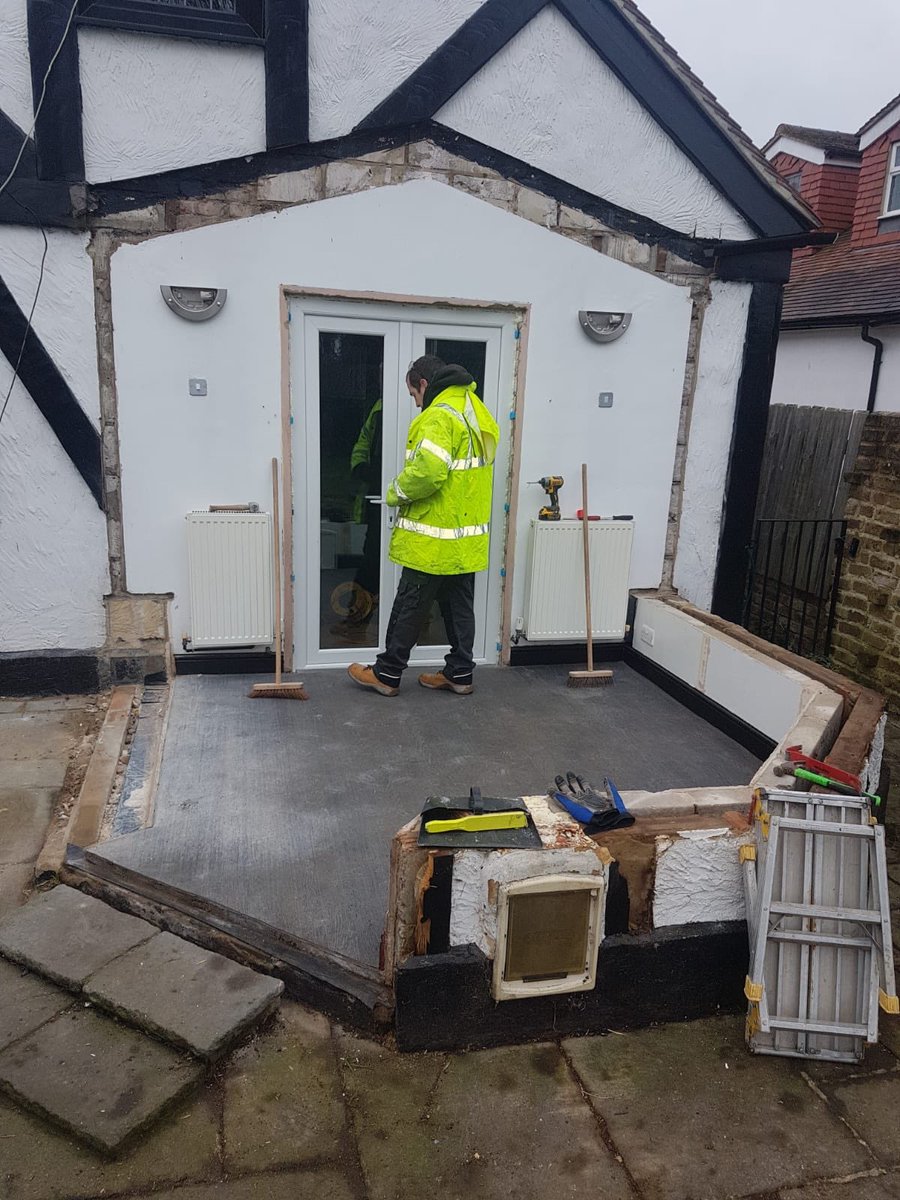 ATOUCHOFGLASS97's tweet photo. An amazing transformation in #ockendon 
Which included removal of the old conservatory, removing part of the wall, install brand new windows &amp; doors @REHAUWindows , self cleaning glass roof &amp; new internal window boards.
The difference is amazing,I’m sure you will agree? #Windows https://t.co/W1l4TtdEOR