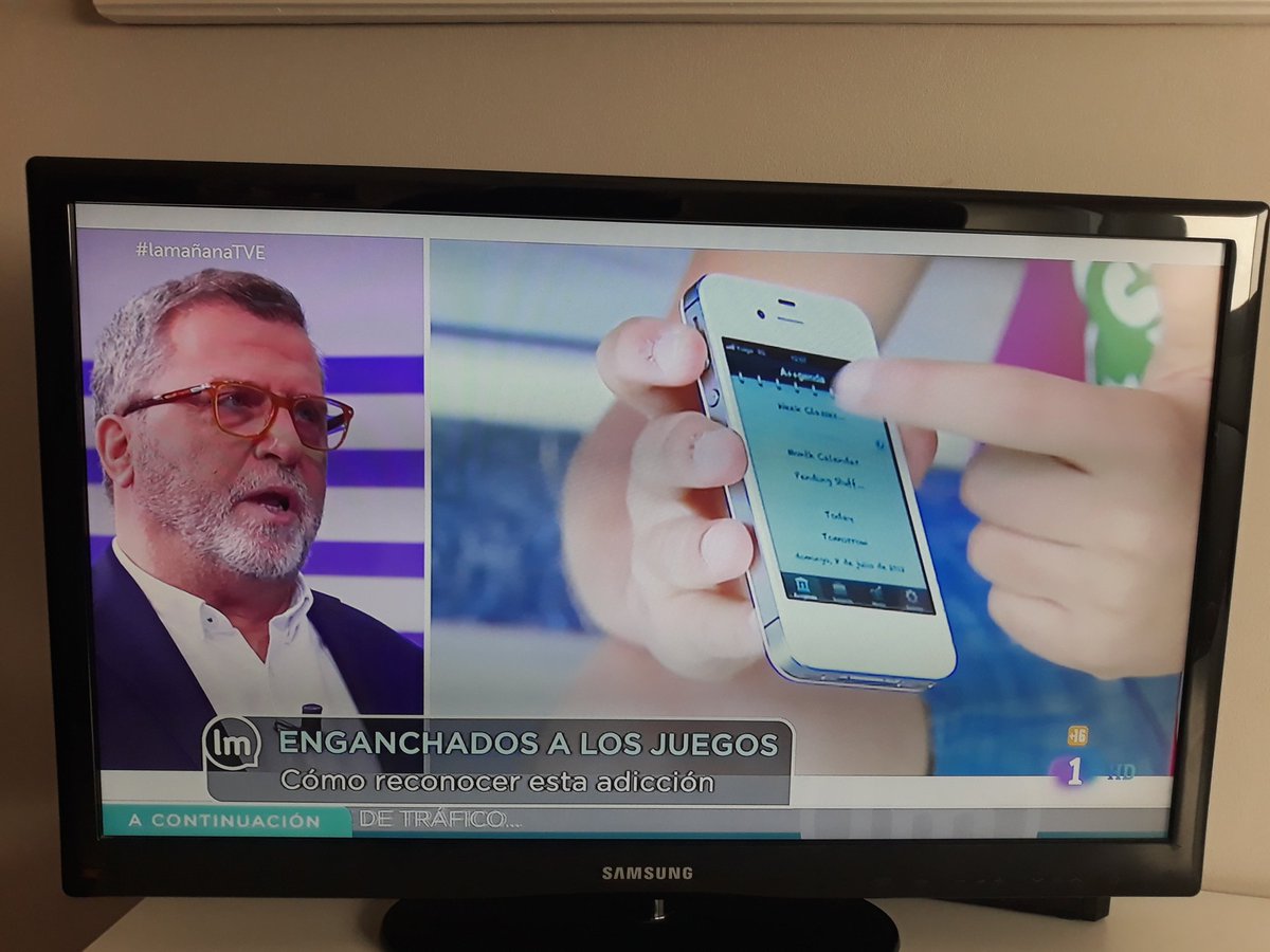 Hoy, en el programa 'La Mañana' de <a href="/rtve/">RTVE</a> hablan de lo peligroso que es que los niños estén enganchados más de una hora al día a las redes sociales y a los videojuegos, ya que pueden producir la misma adicción que una droga #MI1013A