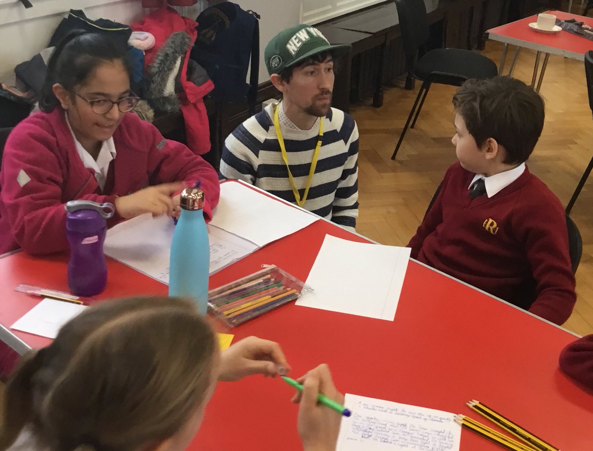 rh7prepenglish's tweet image. Our budding authors! @RH7_2012 #Radnorwrites #learningfromexperts #writingforpleasure