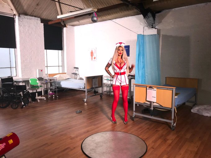 El Dr. Poller tiene trabajo 👨&zwj;⚕️ https://t.co/L2WnwrSeaE