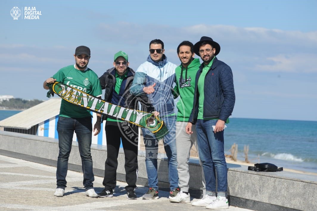 RCAofficiel's tweet photo. We have the best fans in the world 😍
#ESSRAJA
#WeAreRaja https://t.co/tvV8TDmFI5