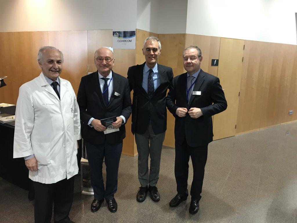 Thanks to @imobarcelona for the first Ocular Surface Master Class. Great success very well accepted by all the attendees. Photo with Pr Corcostegui and Pr Guell from IMO, M. Henri Chibret, President of #LaboratoiresThéa and Carlos Amador, COO of Théa #TFOSDEWSII @EuCornea