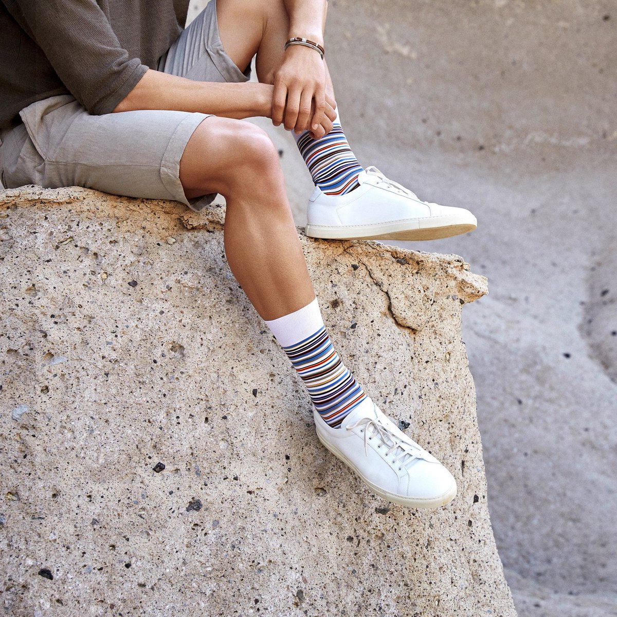 TaskPRUK's tweet photo. Keeping on Trend with @FALKE Microblock Men's Socks 👣
.
.
.
#falke #TASKpr #pragency #london #fashionpr #repost #fashionphotography #fashioninspiration #fashiontrends #mensfashion #falkesocks #legwear #winterfashion #styleoftheday #ootd #sockoftheday #londonfashion #falkefashion https://t.co/V4OPPhwnym