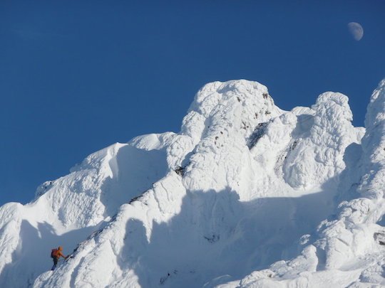 Team_BMC's tweet image. 5 of the best Scottish #winter routes ow.ly/iY6P30hZLgr A bit of Scottish winter #climbing history, plus a range of classic routes from Grade II to V, with  stunning photos and descriptions. You're welcome.