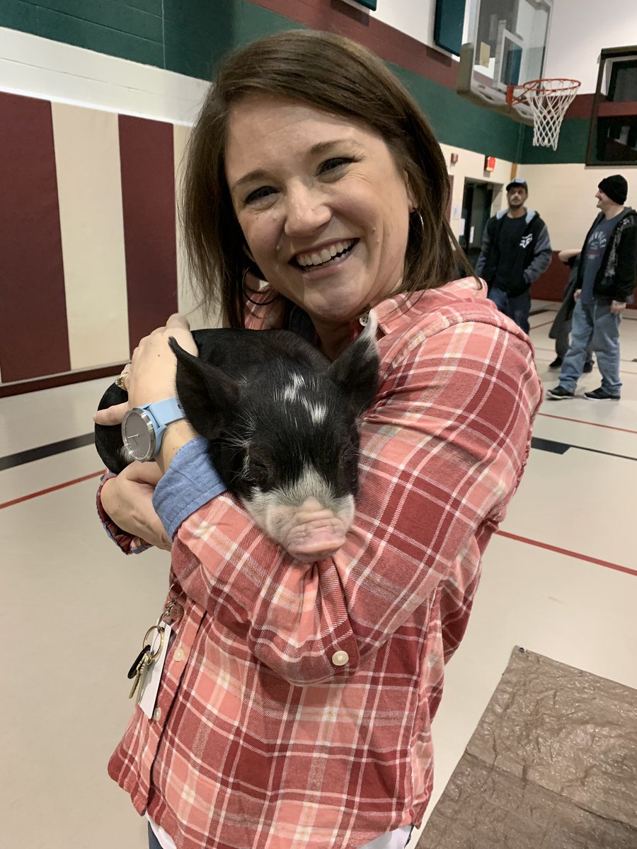 Thanks <a href="/ReadingEbenezer/">Ebenezer Reading</a> for a wonderful family literacy night.  📚Take a look at me holding one of Wilbur’s cousins. 🐷