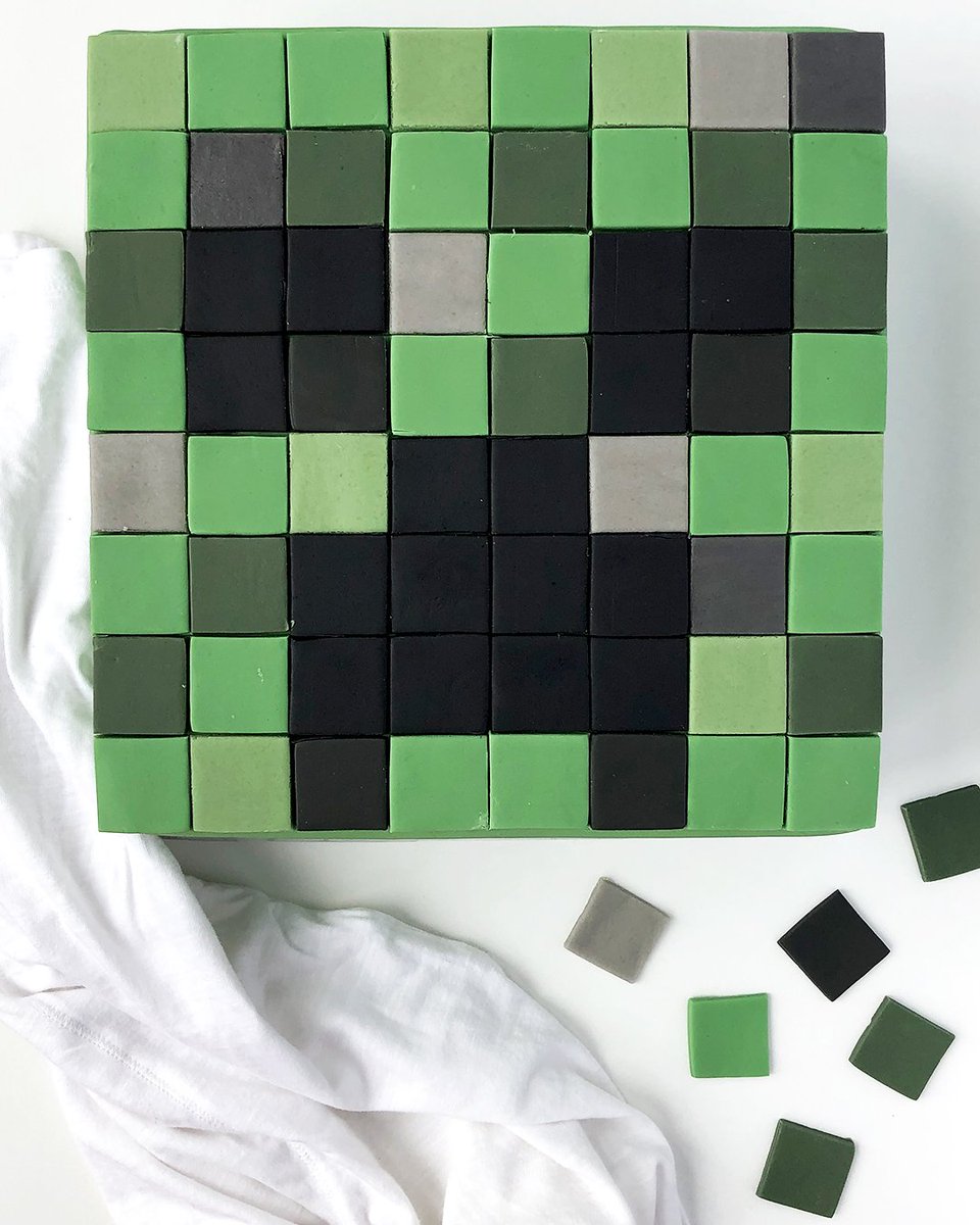 AKColoursTweet's tweet photo. Another birthday cake challenge... What cake would you make when your child asks for a Minecraft cake. I couldn't think about anything else than squares :D https://t.co/PqRCSOJlmD
