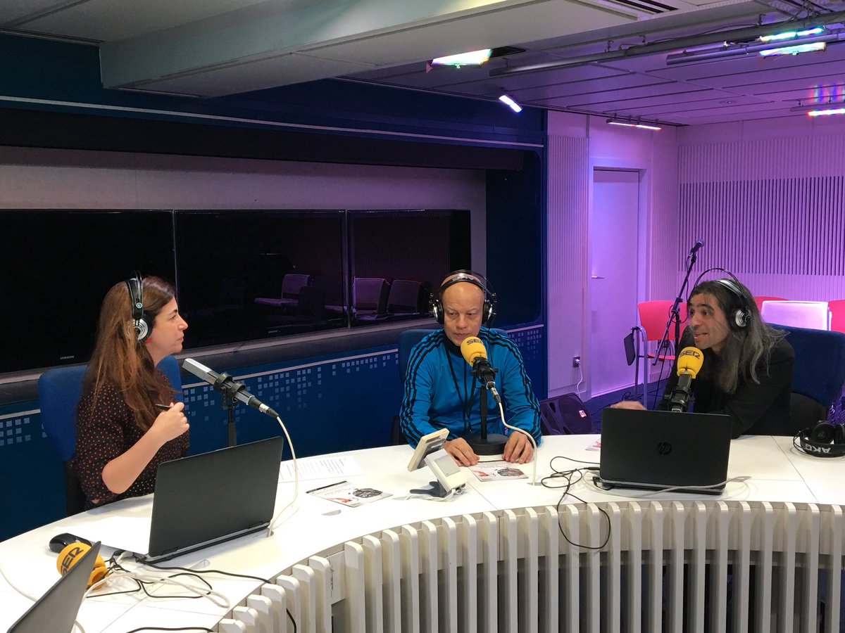 Nos hicimos dos preguntas: si era posible escribir 2.500 versos y para qué escribirla... Y nació #TodasHierenYUnaMata, explica Álvaro Tato, su autor.

En <a href="/hoyporhoymadrid/">hoyporhoymadrid</a> ahora #teatro