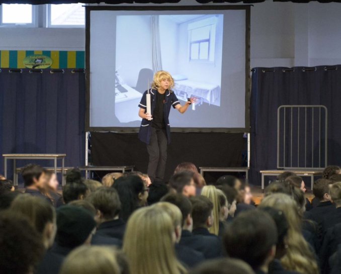 JobsThatCare's tweet photo. More snaps from the brilliant #JobsThatCare play which toured schools in SW London, helping students explore #careers in health and social care. @EnactSolutions #myfuture #healthandsocialcare #careers #FridayFeeling https://t.co/fJB3dJITwp