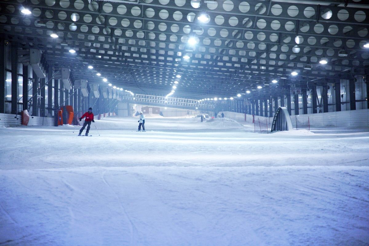 MajoriteGE's tweet photo. ✅ La Région #GrandEst s’engage pour l’attractivité touristique de ses territoires.
➡️ 400 K€ pour la restructuration du #snowhall ⛷🏂 de la commune d’@Amneville #MajoritéEngagée @snowhallindoor https://t.co/qxSLPzlHJN