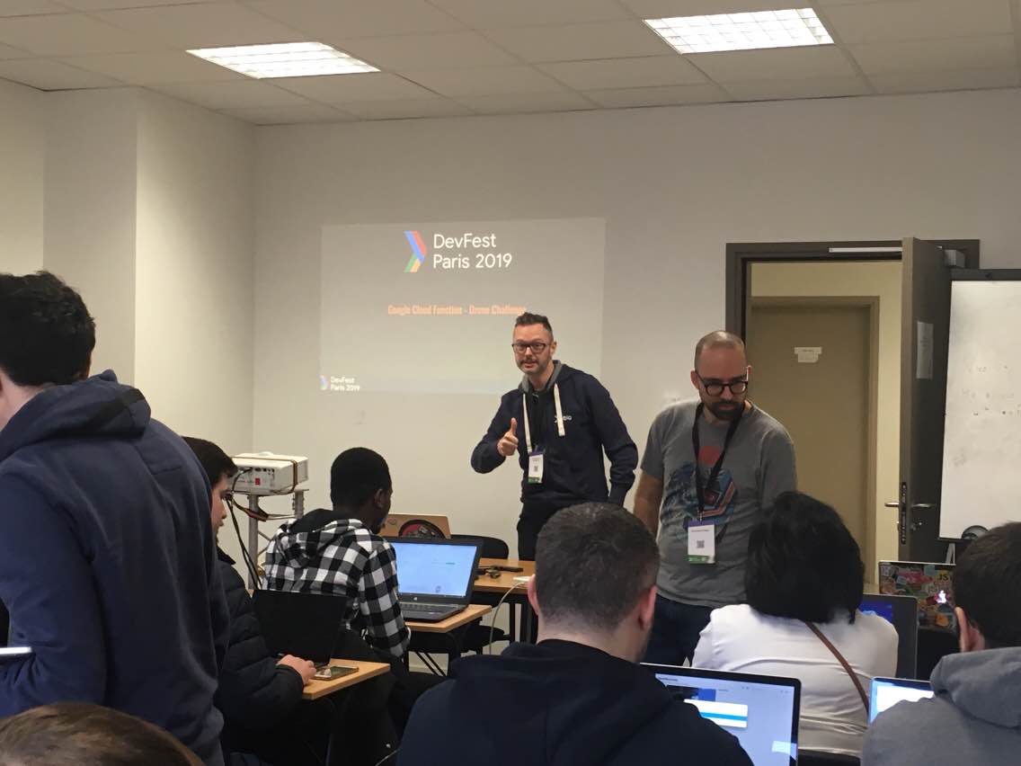 PubSapientEng's tweet image. C'est parti, les participants du #DevFestParis19 se sont lancés dans une course de drones, lors du hands-on #CloudFunctions !  
Leur objectif : coder, déployer et améliorer une Cloud Function pour commander un drone virtuel. Que le meilleur gagne !
