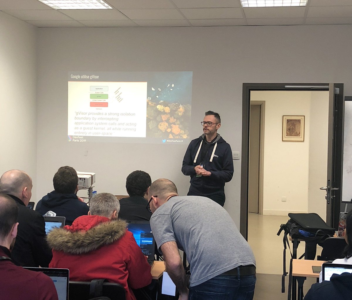 PubSapientEng's tweet image. C'est parti, les participants du #DevFestParis19 se sont lancés dans une course de drones, lors du hands-on #CloudFunctions !  
Leur objectif : coder, déployer et améliorer une Cloud Function pour commander un drone virtuel. Que le meilleur gagne !