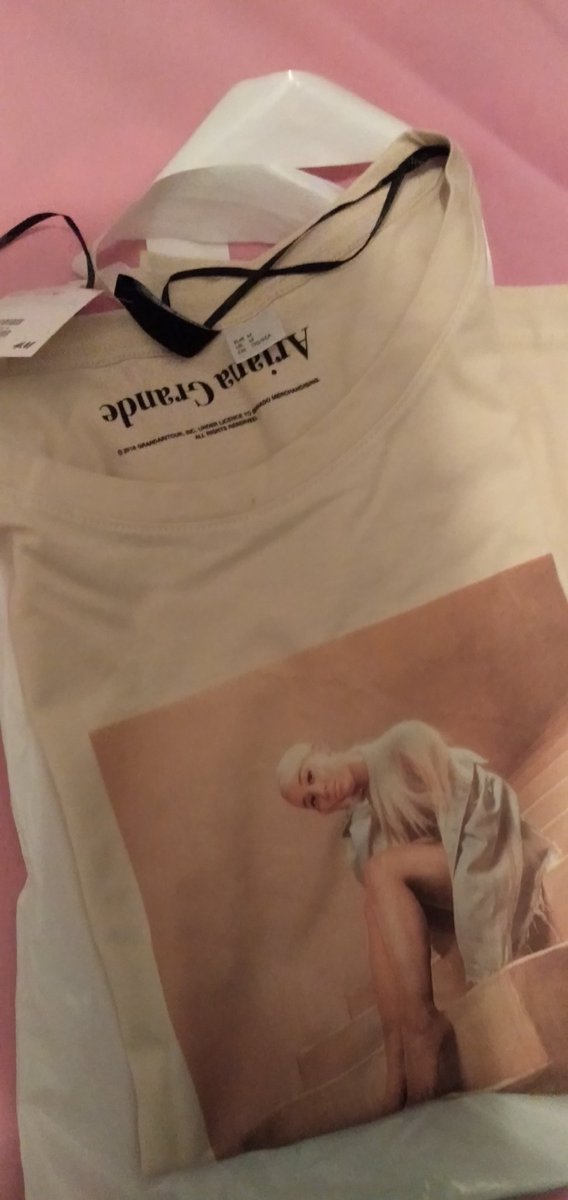 MndzNck's tweet photo. #streamthankUNext
PUTANGINA MAHAL NA MAHAL KITA ATE https://t.co/wkg7cTfrG5