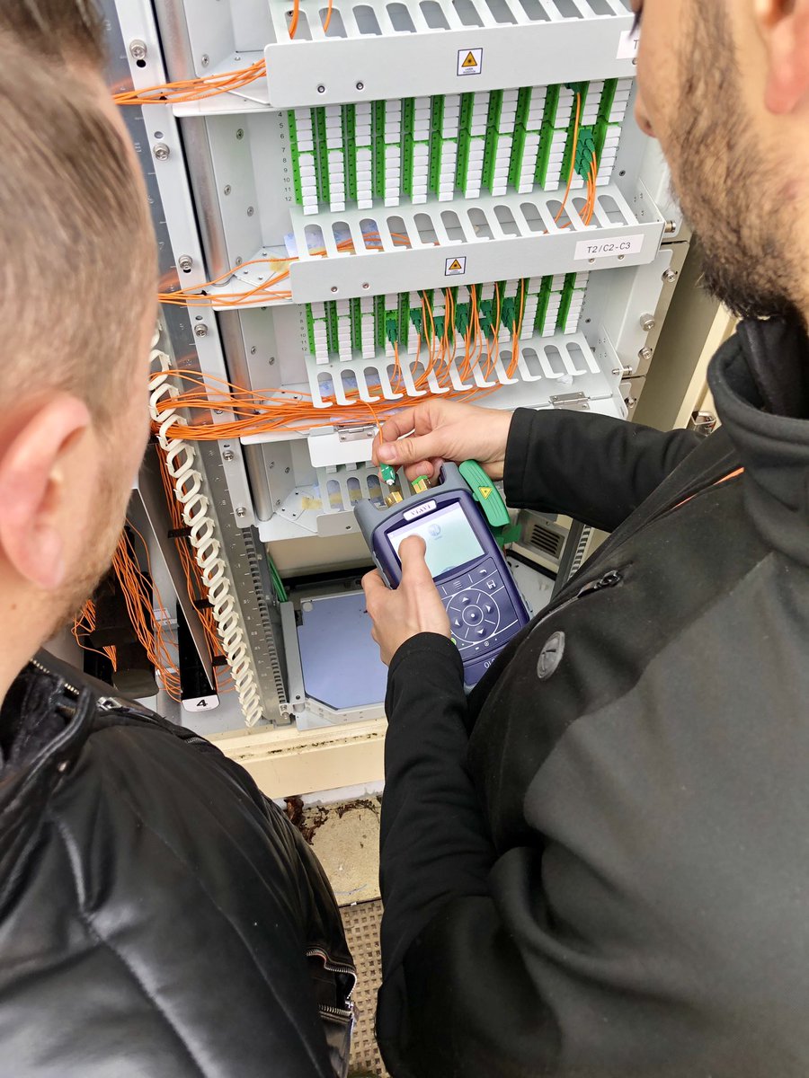 romain_cambon's tweet photo. Un Sav #FTTH avec la #Boutique sur le terrain #UISO #ADSO #Partagedecompetences #Transversalité #HarmonisationdesServices #ExperienceClients @OrangeNvAquit  @orange https://t.co/A1i3xQ7iX0