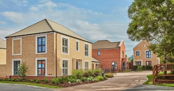 MoveMe's tweet image. buff.ly/2BojmIQ

Homes ready to move into at Kings Hill.