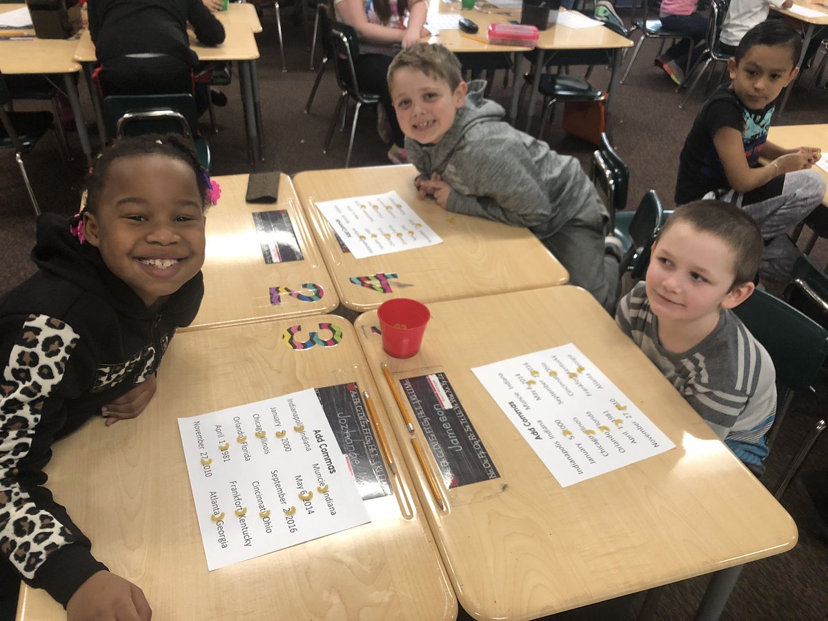 MrsIsomsFriends's tweet image. Using macaroni to show where commas belong #grammarfun