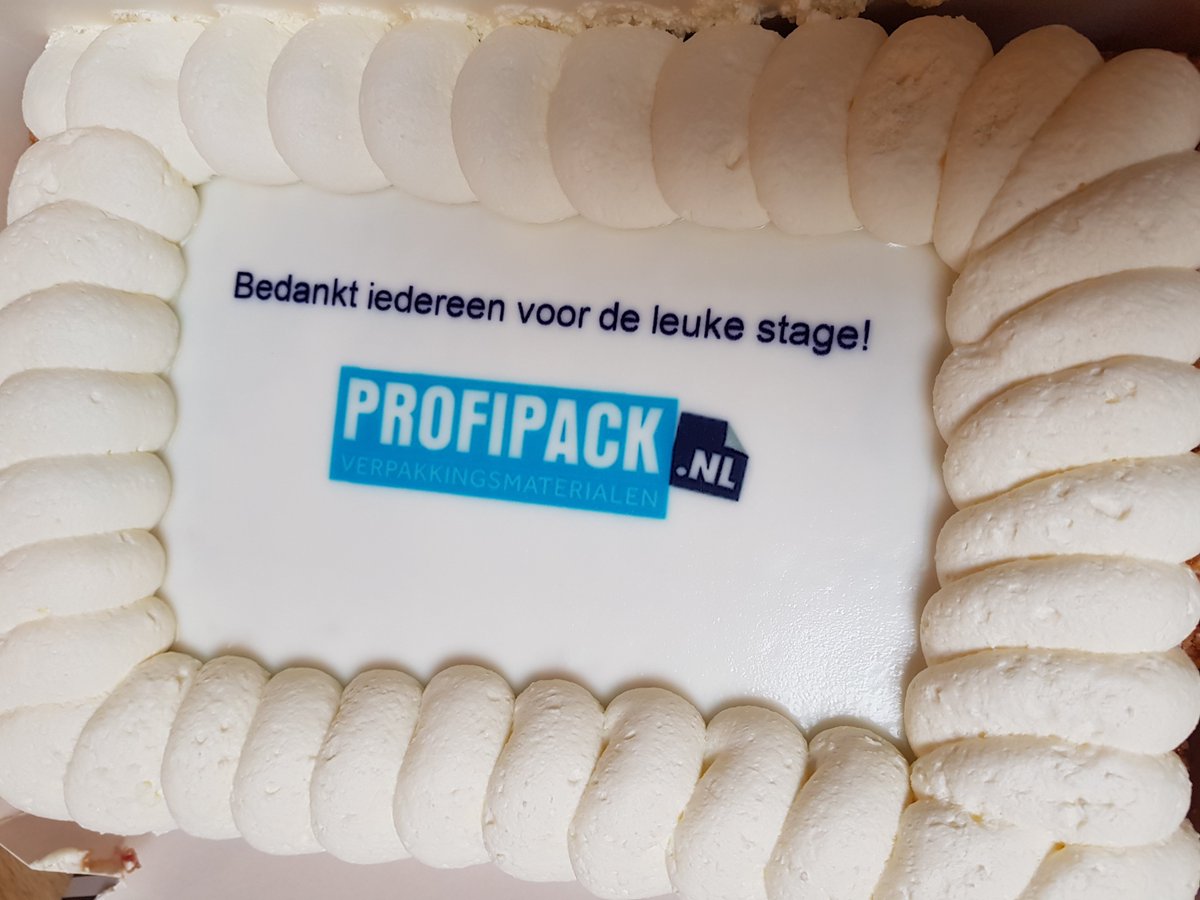 Profipack1's tweet image. Taart 🍰, want vandaag is de laatste dag van onze stagiair Rogier. Bedankt voor al je harde werk de afgelopen maanden! We zijn blij dat Rogier ook na zijn stage ons team blijft versterken. #stage #hardworkpaysoff #profitopper