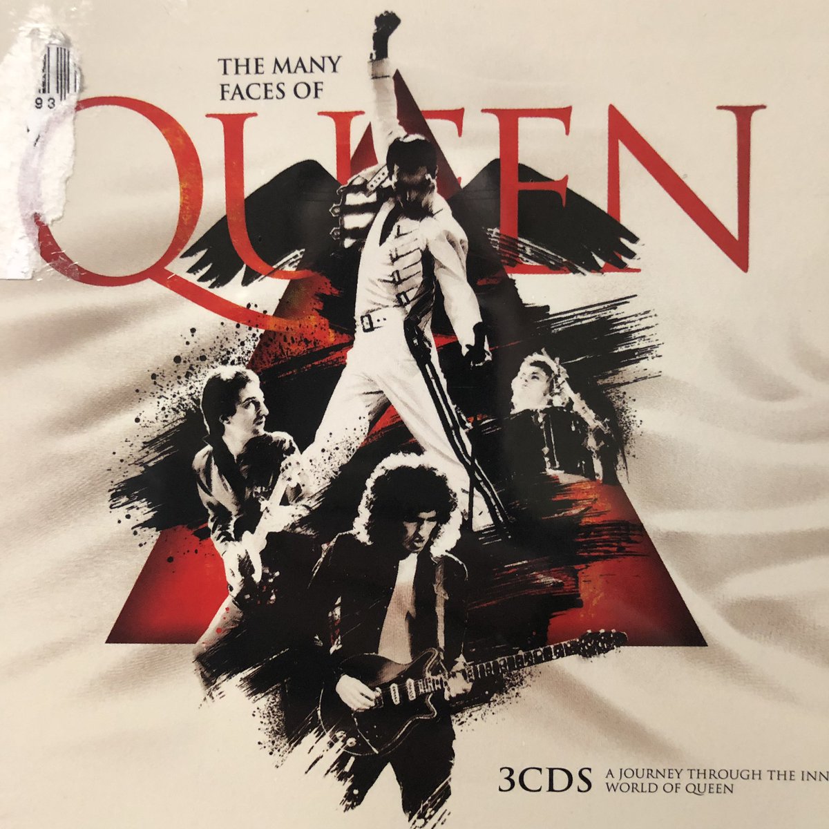 ATQM_OnAir's tweet photo. Hey, @OIQFC!  Look what we found last night.

@QueenWillRock
#EddieHowell
#LarryLurex
#Smile 
#AssortedArtists https://t.co/FDrebjUcIZ