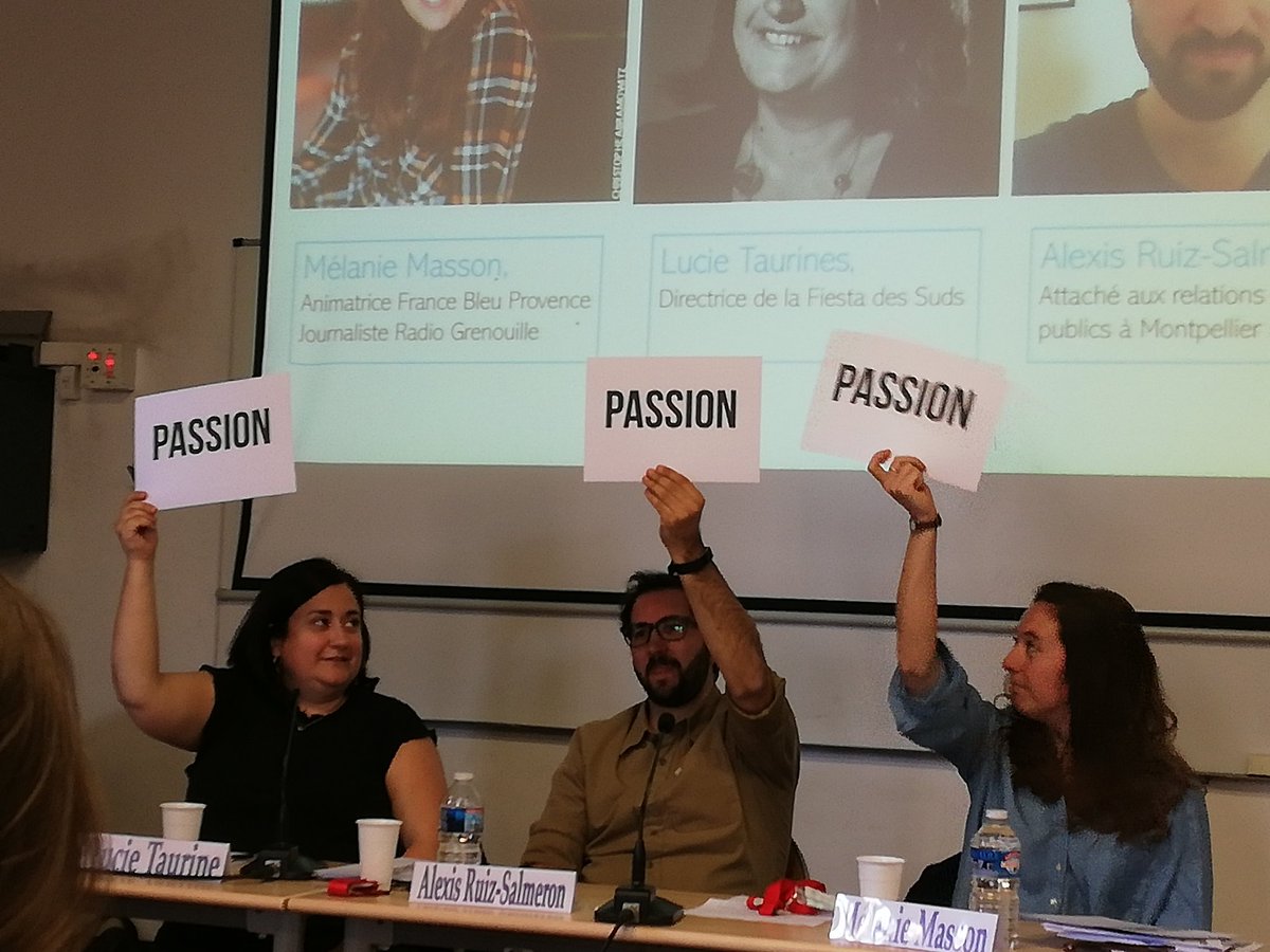 DerotCaroline's tweet photo. @_LesInsolites c'est parti ! Avec un leitmotiv partagé par les 3 intervenants, la Passion ! https://t.co/12E51GMhJl