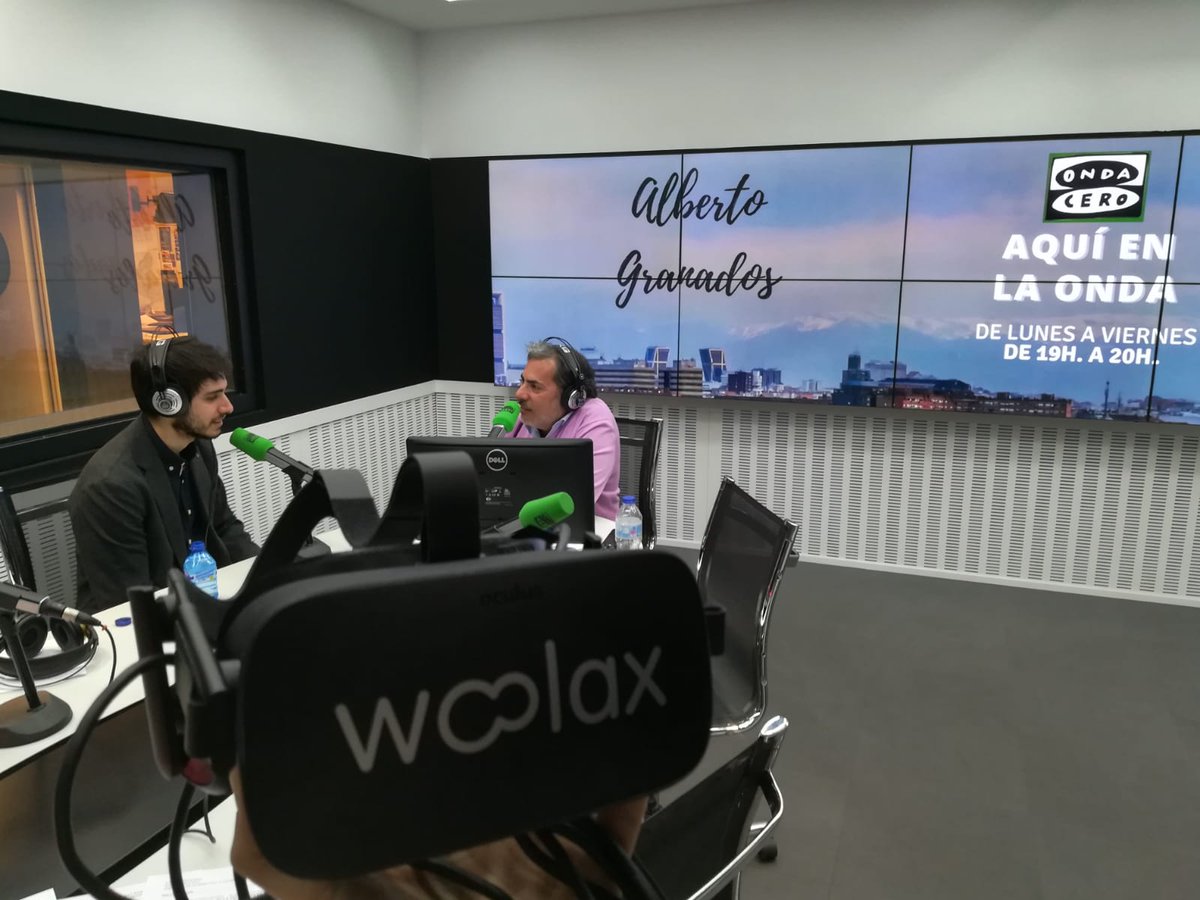 MadridenlaOnda's tweet photo. #podcast 07/02/19 de @AlbGranados @rosanaguiza y @JorgeOndaCero con #naturaleza #ecología y Jorge Castaño, #halconero del @Atleti en @Metropolitano. #Clavespolíticas con @c_mediavilla. #Emprendedores y #realidadvirtual de @Woolax_Official contra el #estrés.https://t.co/h3EOKNMOe6 https://t.co/BFHE7baTx2