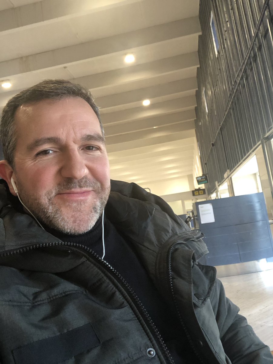 vicentemorenoal's tweet photo. Ya estamos de viaje, destino Asturias para trabajar con mis grandes amigos de la Piedad... https://t.co/gXTe7KShhP