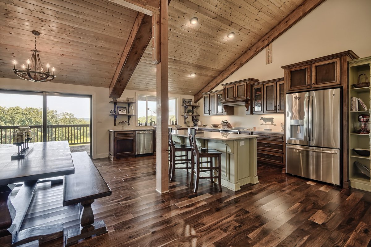 BarnProsWA's tweet photo. In the market for your dream home? Check out this impressive Denali on the market: https://t.co/Ndb5rDxJAO #barnapartment #barnpros https://t.co/wjf2VLJiaY