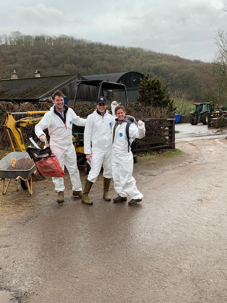 TomGeorgeRacing's tweet photo. The team from Summerhill Equine swabbed the horses this afternoon for  equine influenza and we are hoping to have the results back from the Animal Health Trust early next week. The team were still able to raise a smile in the circumstances though🏇 #allyoucando #CSI? https://t.co/TopwGibFbp