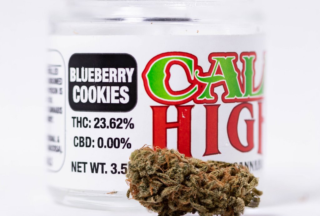 treesofknwledge's tweet photo. NEW PRODUCT ALERT!!! Blueberry Cookies, a high THC test at 23.62% will have this become one of the more popular strains on the menu very soon. #420 #cannabis #delivery #sacramento #marijuana #weed #flower #THC #edibles #shatter #concentrate #extract #tok #treesofknowledge #getlit https://t.co/8ItOvEgRPf
