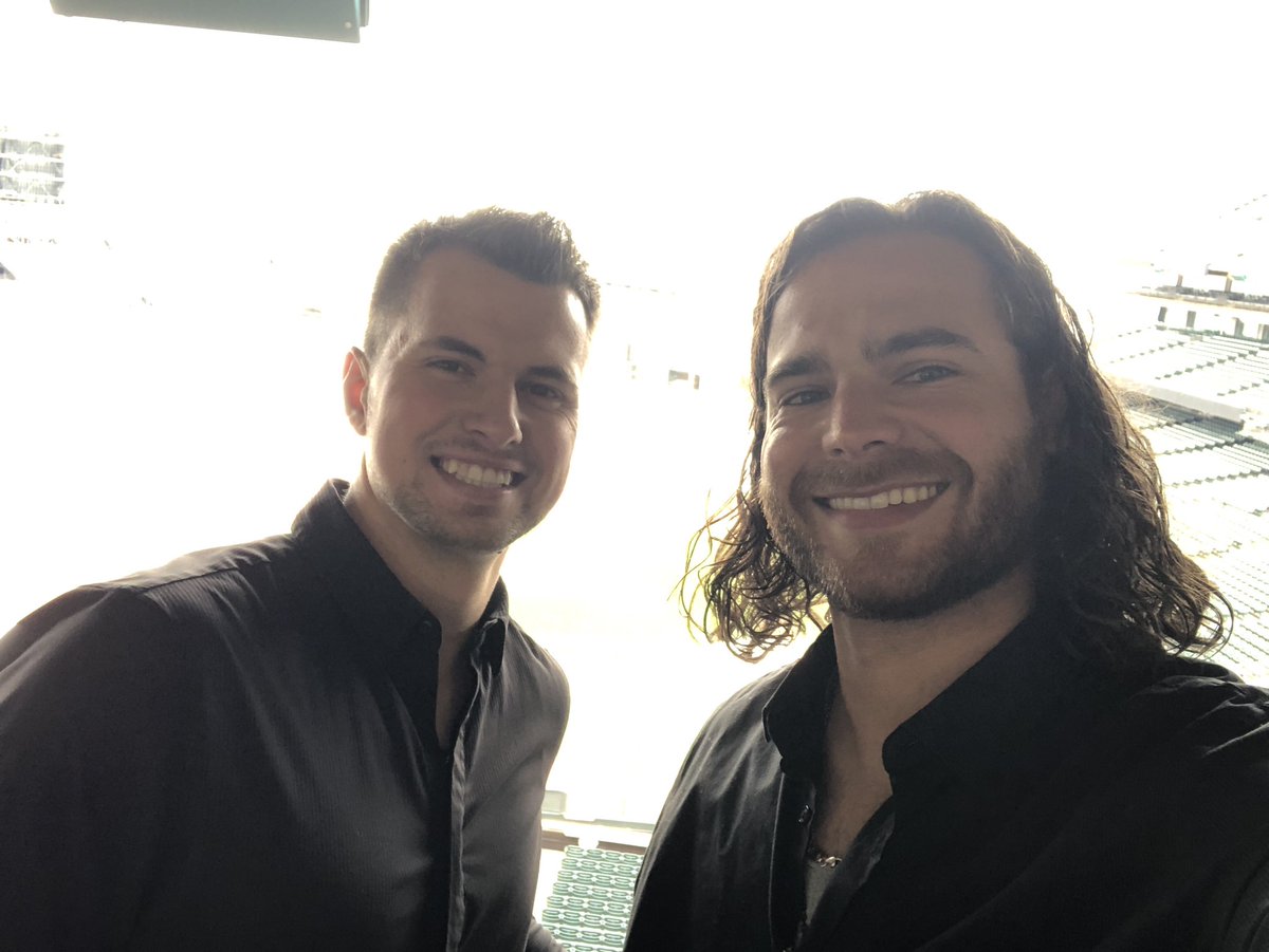 SFGiants's tweet image. The boys are back in town! RETWEET to win a signed #Crawnik baseball. 

#SFGiants