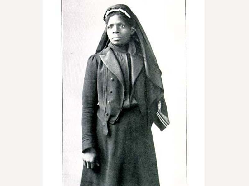 Born into slavery in GA in 1848, Susie Taylor was secretly educated as a child. In Civil War, Union forces asked & she agreed to teach "adults who came to me nights, all of them so eager to learn to read, to read above anything else."  #BlackHistoryMonth    https://www.georgiaencyclopedia.org/articles/history-archaeology/susie-king-taylor-1848-1912