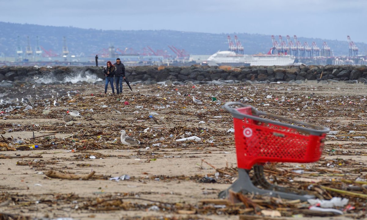 LAWaterkeeper's tweet image. "Seal Beach lies at the mouth of the San Gabriel river, which drains runoff from more than 50 cities in the Los Angeles river basin." Just another reason CA needs to go #TrashFree2030! theguardian.com/us-news/2019/f…