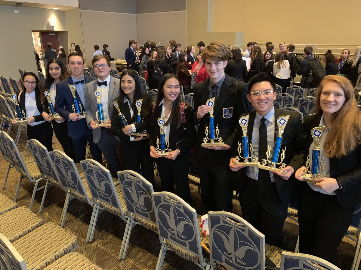 BaylessDECA's tweet photo. @BaylessDECA - a tradition continues. We have 10 students moving onto the Missouri DECA State Competition! They walked away with 4 first place finishes, 3 second place, and 1 fifth place. #prouddecaadvisor #baylessstrong @ActivitiesAtBHS @MissouriDECA @BaylessSchools https://t.co/AdUJZ0TBqw