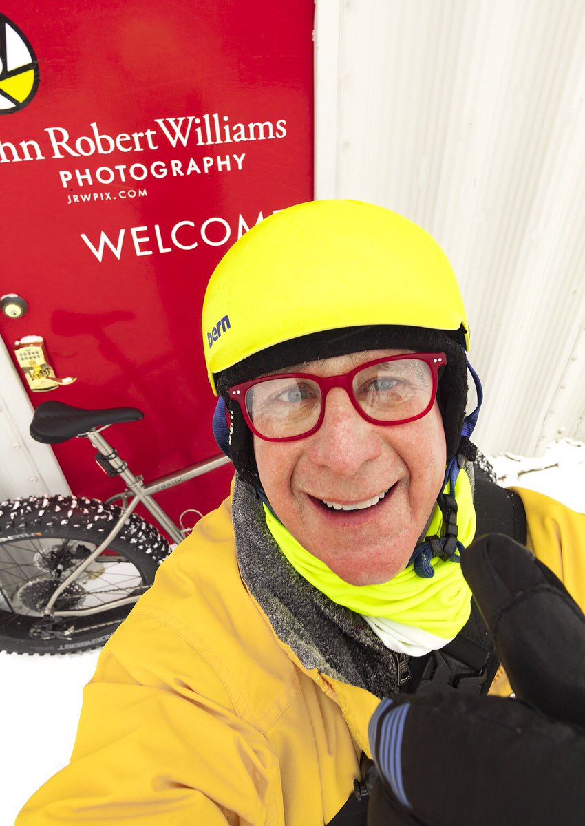 jrwpix's tweet photo. #winterbiketoworkday Team Yellow Snow reporting from outside the studio door. -11F wind chill. #jrwpix #bearclawbicycleco #Frank #schoolsareallclosed #yeahitscold https://t.co/8G45WWyrYQ