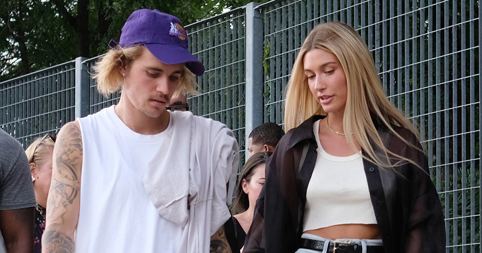 Justin Bieber Hailey Baldwin Vía Justin Bieber Revela