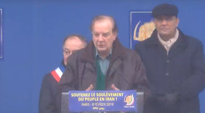 View image on Twitter