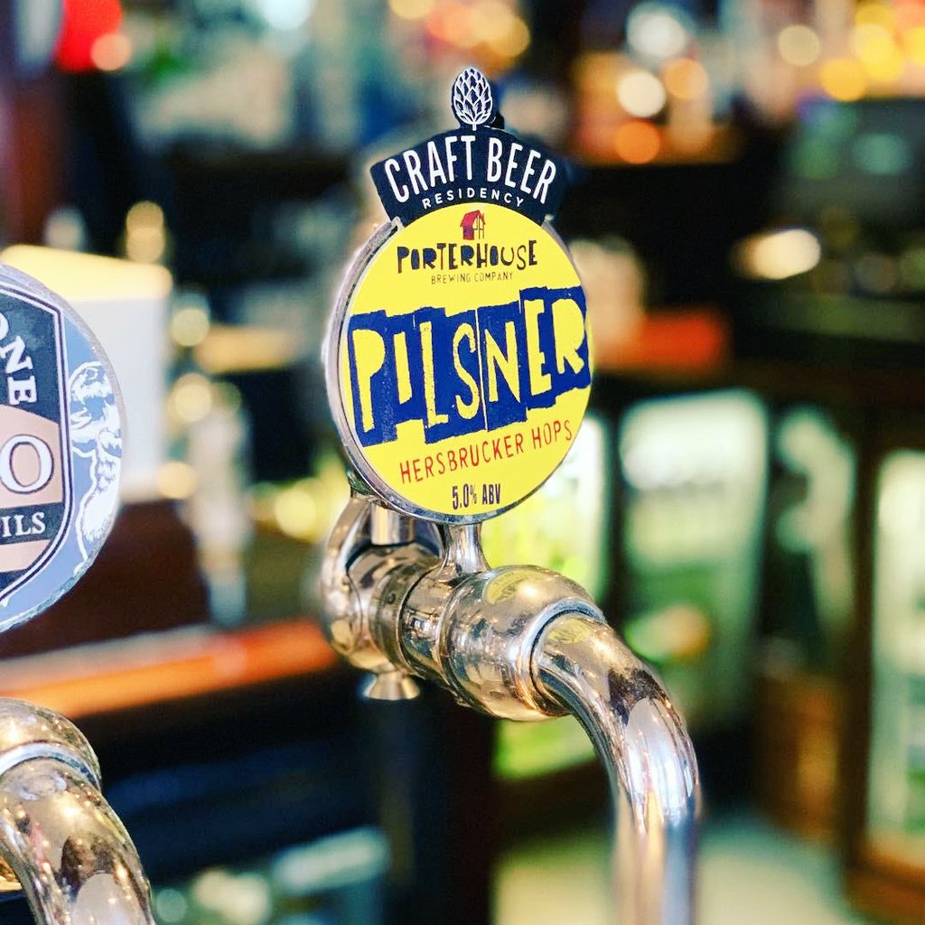 Grim outside so it's probably best if you come down the pub for some beers right? #craftbeerresidency #pub #Friday