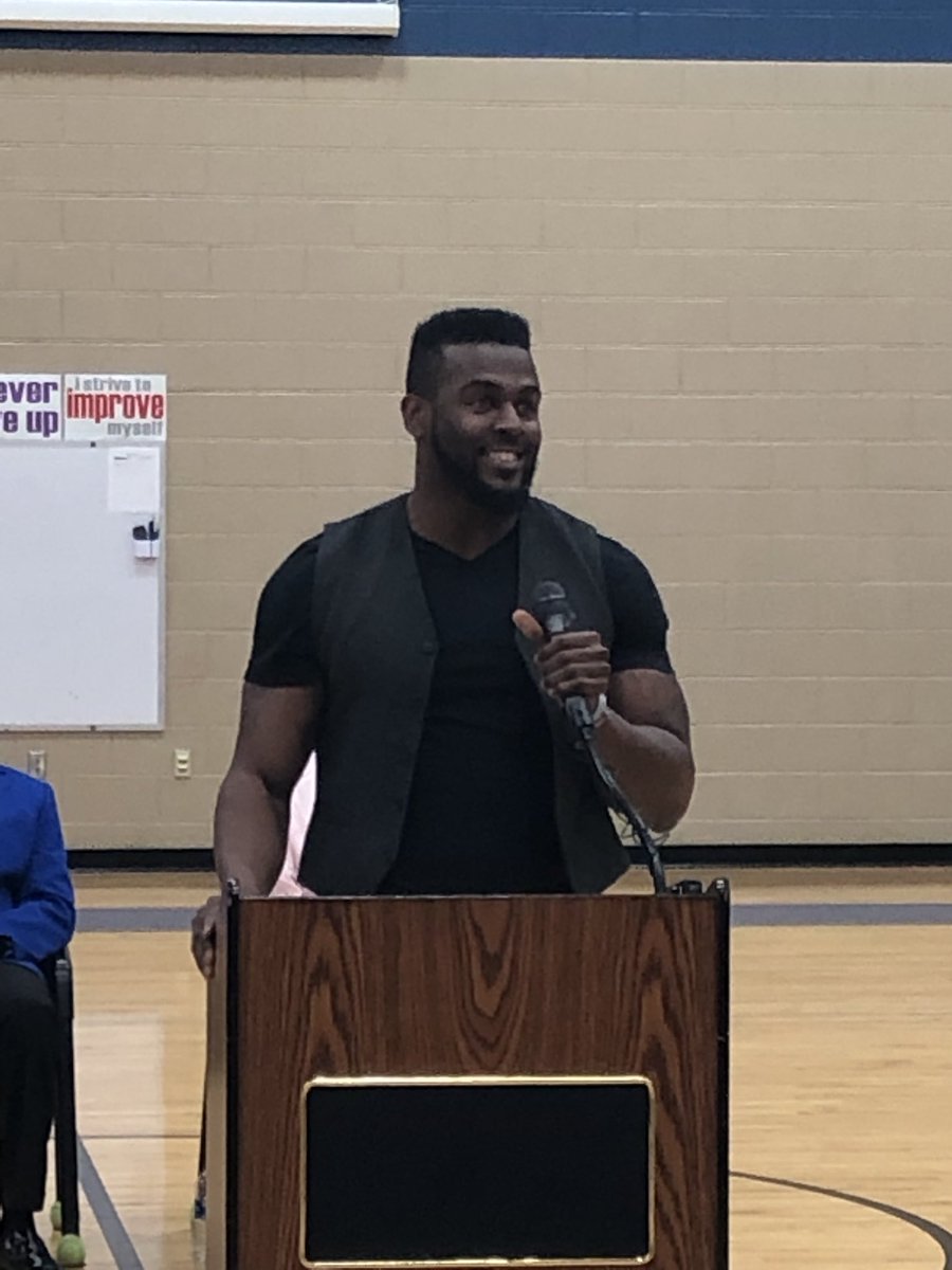 NMSTrojans's tweet photo. “Work as hard as possible. Surround yourself with the right people. Network.” -William Savoy 
#HCSStongerTogether 
#BlackHistoryMonth2019 https://t.co/QlLaWYT10W